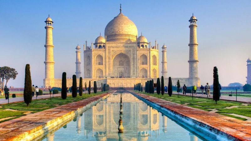 Underverket Taj Mahal i Agra.